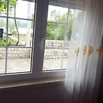 Апартаменты Leona *