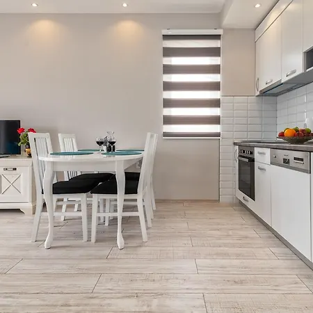 Apartament Leona Neum